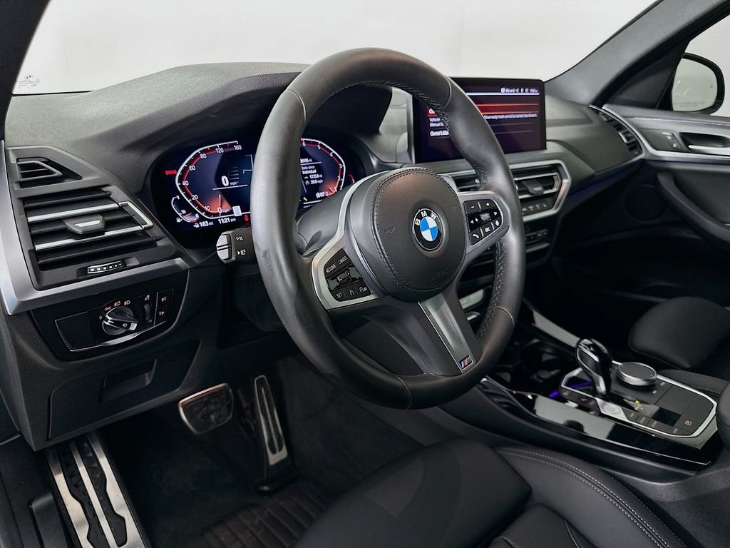Used 2022 Gray BMW sDrive30i image 9