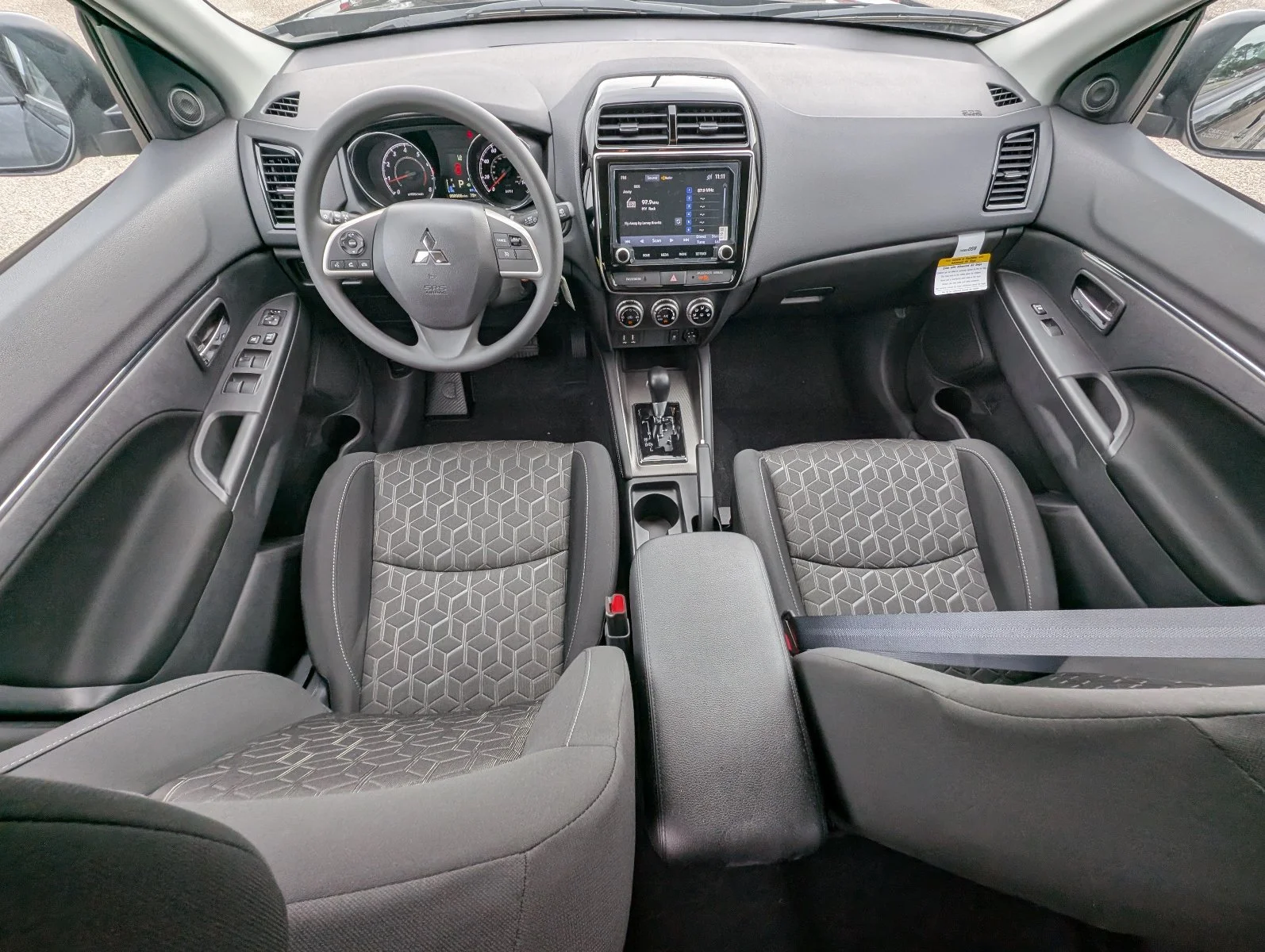 New 2027 Black Mitsubishi 2.0 ES image 30