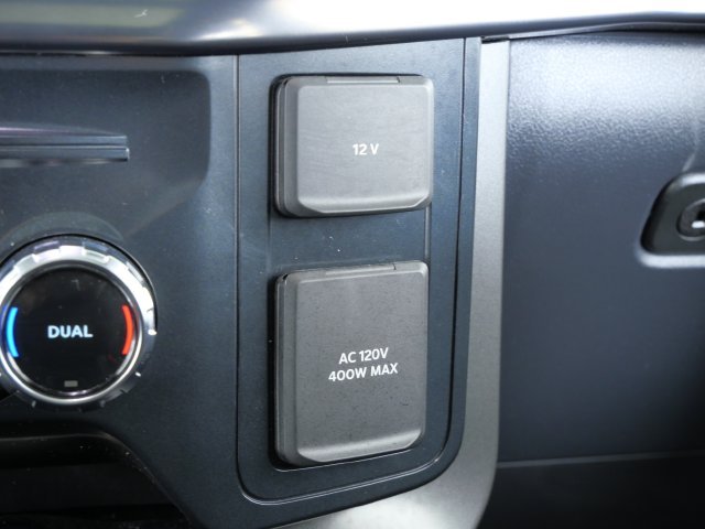 Certified Used 2025 Gray Ford Lariat image 27
