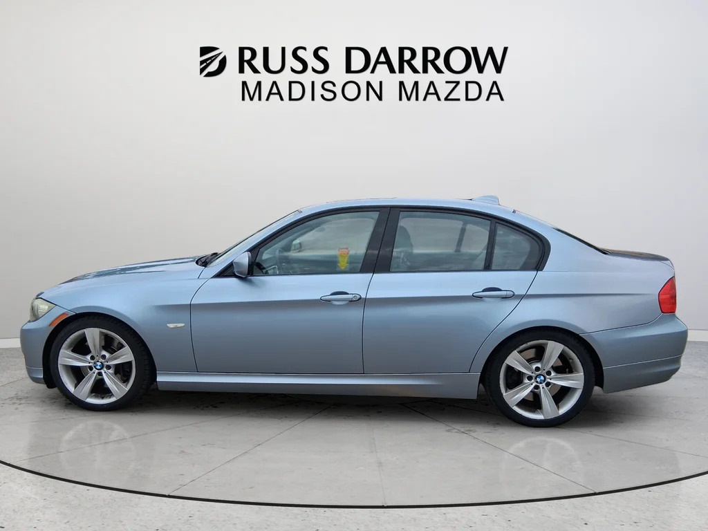 Used 2009 Blue BMW 335i image 2