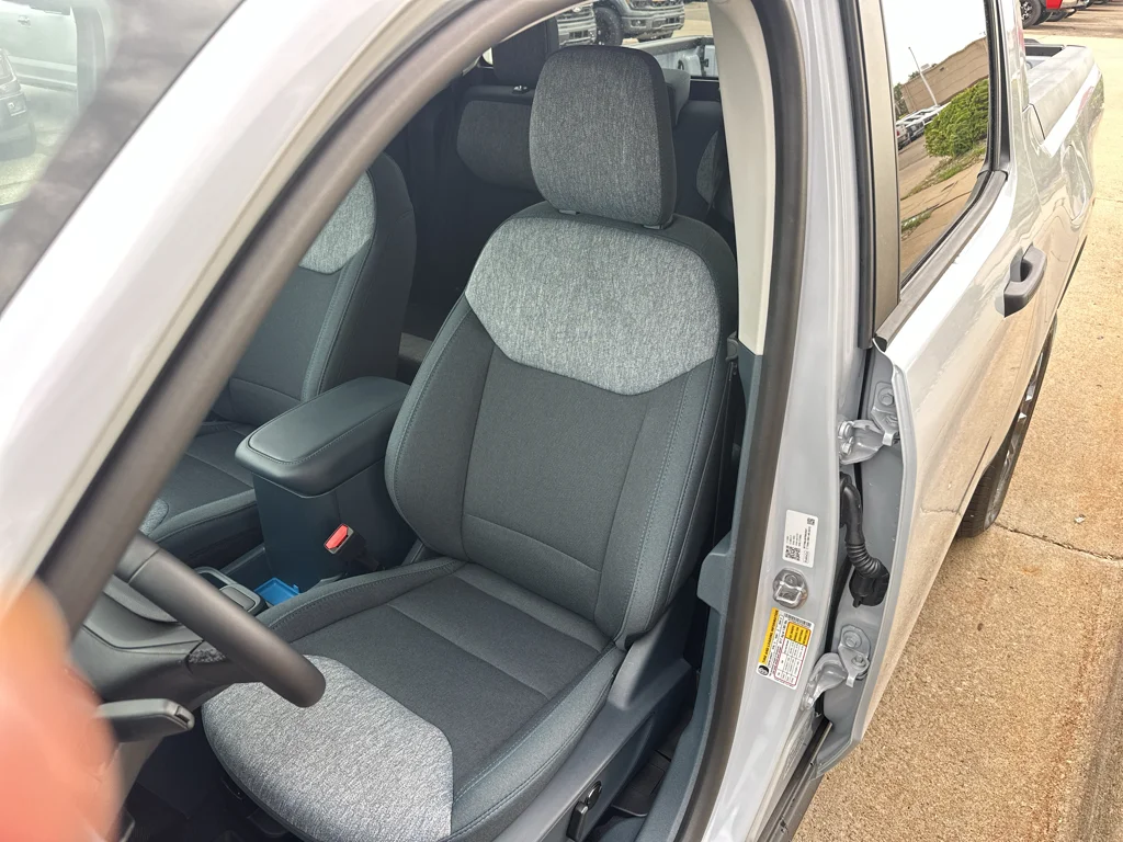 New 2026 Space White Metallic Ford XLT image 29
