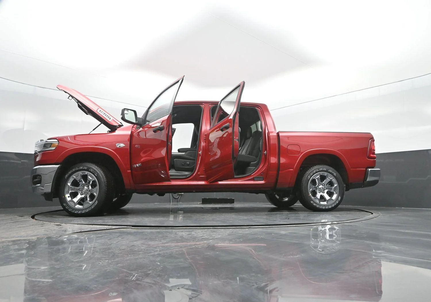 New 2026 Molten Red Pearl-Coat Exterior Paint RAM Big Horn image 53