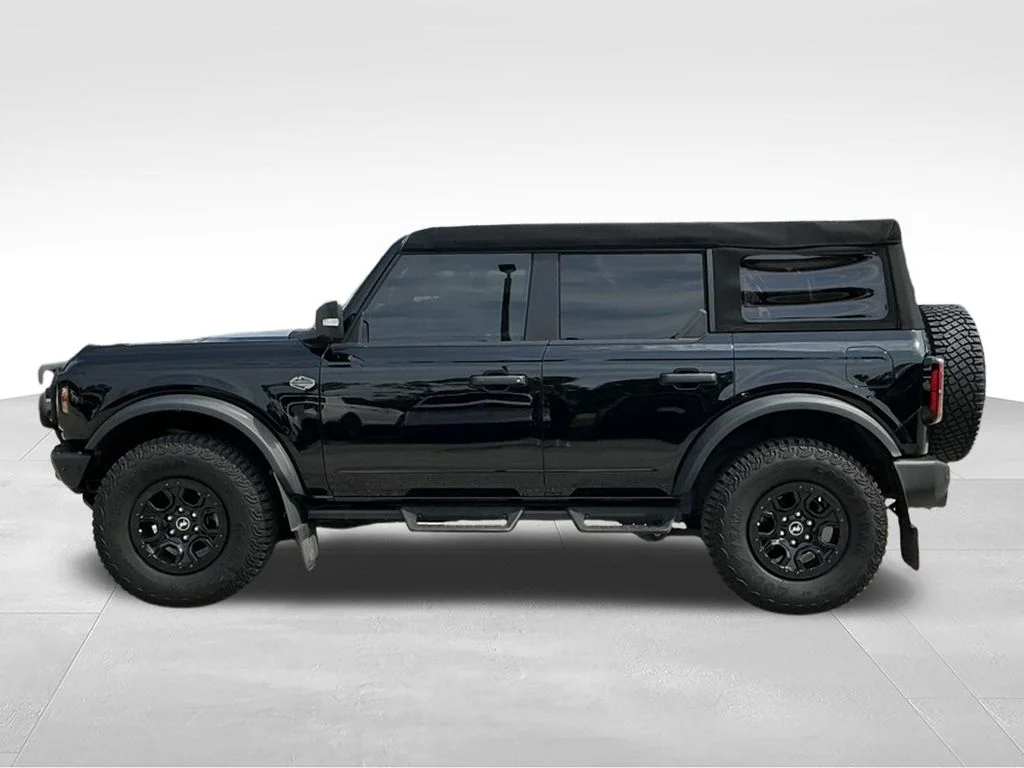 Used 2024 Black Ford Wildtrak image 4