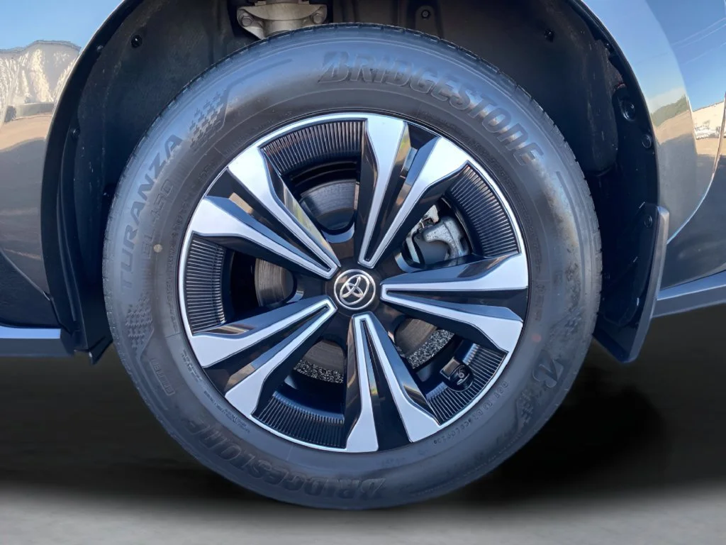 Used 2023 Black Toyota XLE image 35