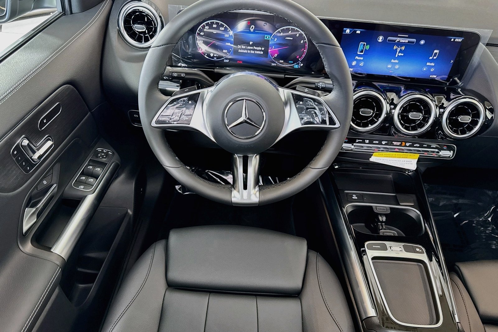 New 2026 Night Black Mercedes-Benz GLA 250 image 20