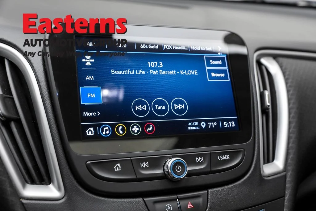 Used 2022 Blue Chevrolet LT image 19