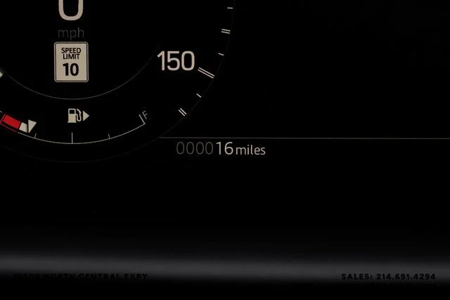 Used 2026 Eiger Grey Metallic Land Rover Gemini Edition image 19