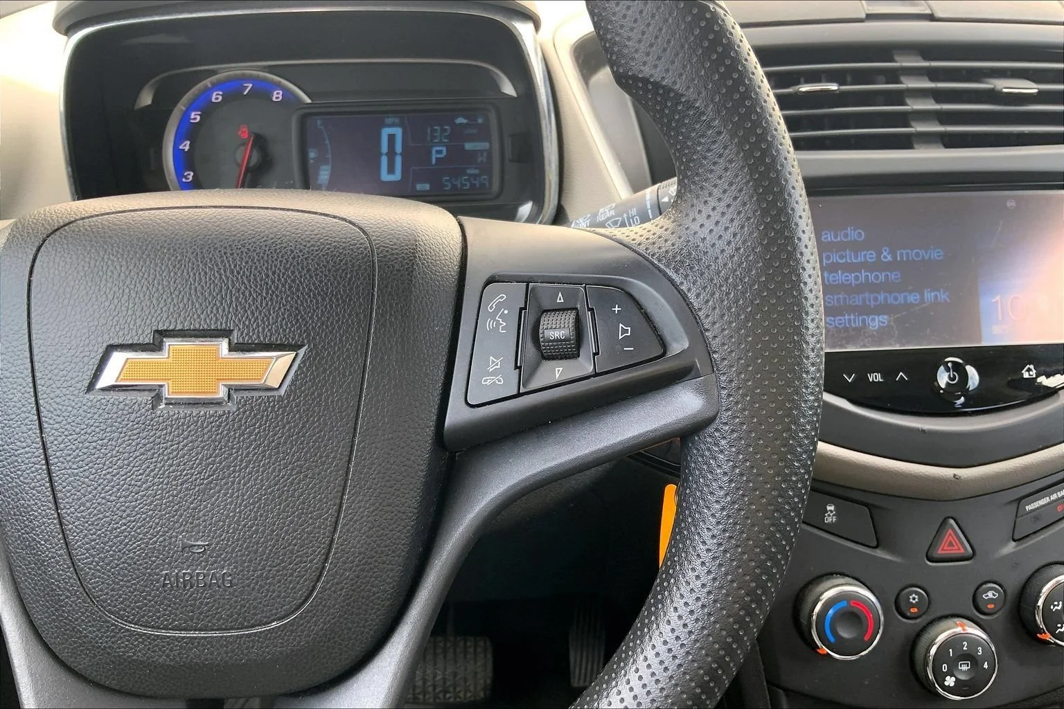 Used 2015 SUMMIT WHITE Chevrolet LS image 25