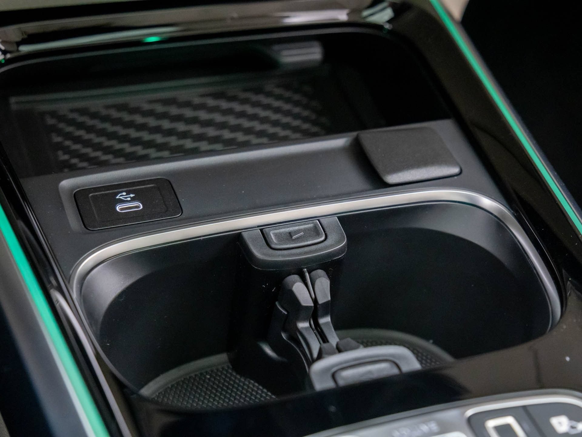 New 2026 Night Black Mercedes-Benz GLB 250 image 69