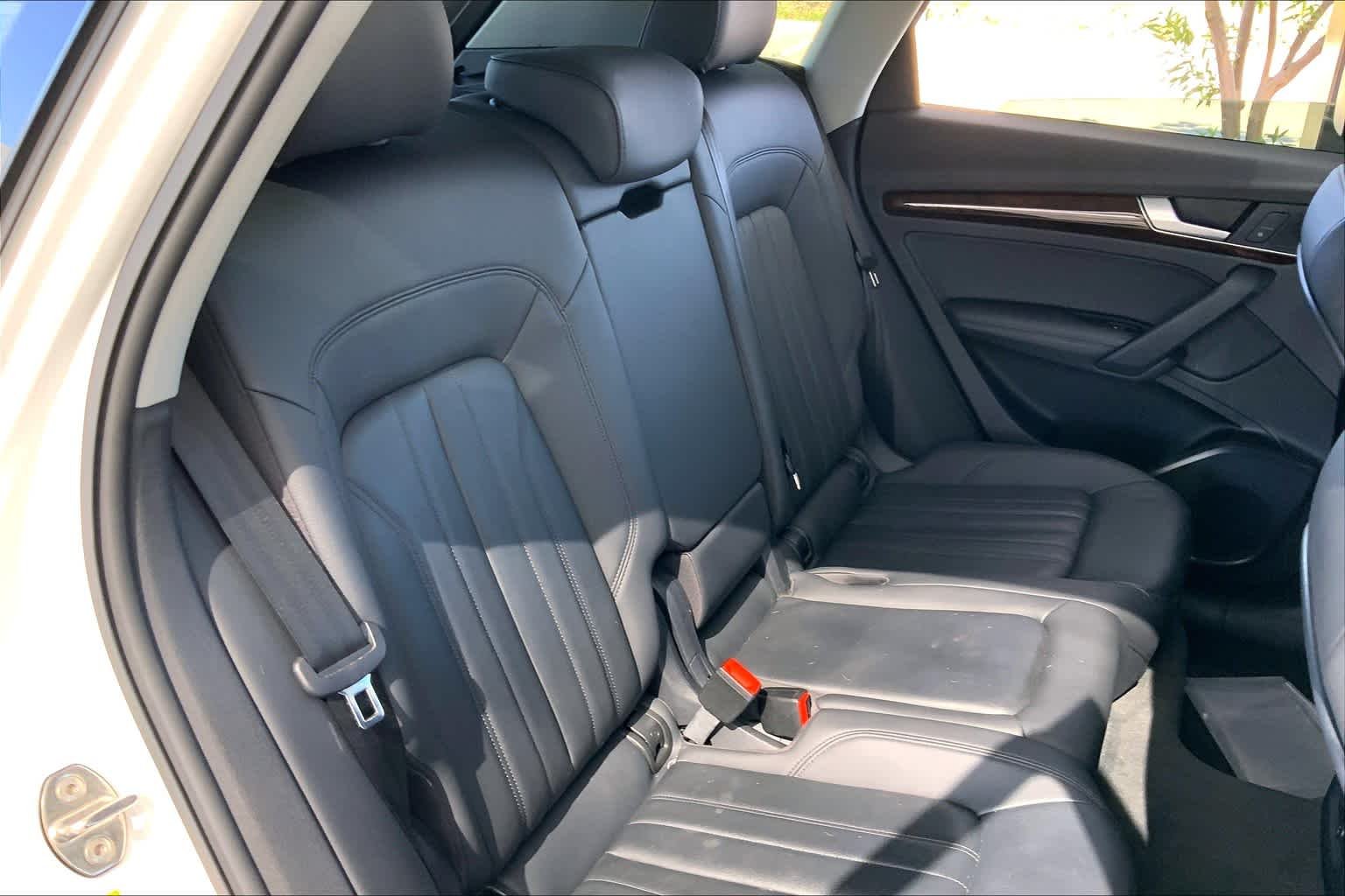 Used 2019 Ibis White Audi Premium Plus image 19