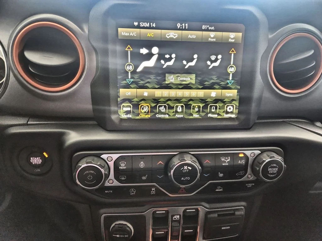 Used 2023 White Jeep Mojave image 29