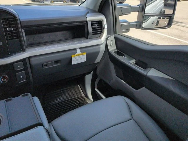 New 2026 Oxford White Ford F-550® XL image 16