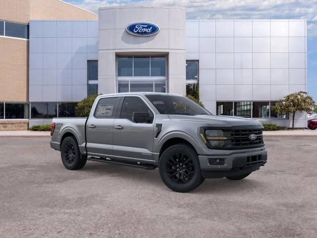 New 2026 Carbonized Gray Metallic Ford XLT image 7