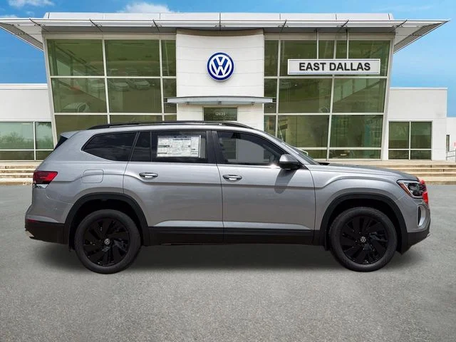 New 2026 Silver Volkswagen 2.0T SE w/Technology image 2