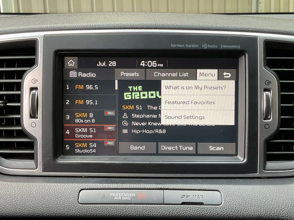 Used 2018 Red Kia EX image 20