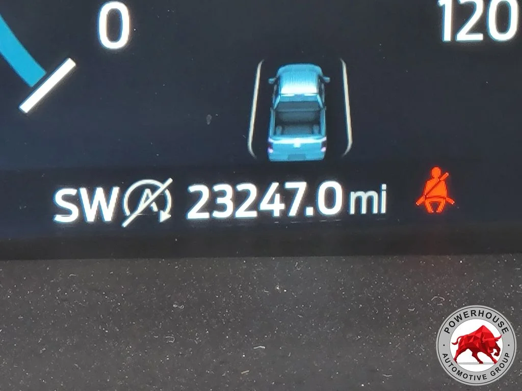 Used 2023 White Ford Lariat image 34