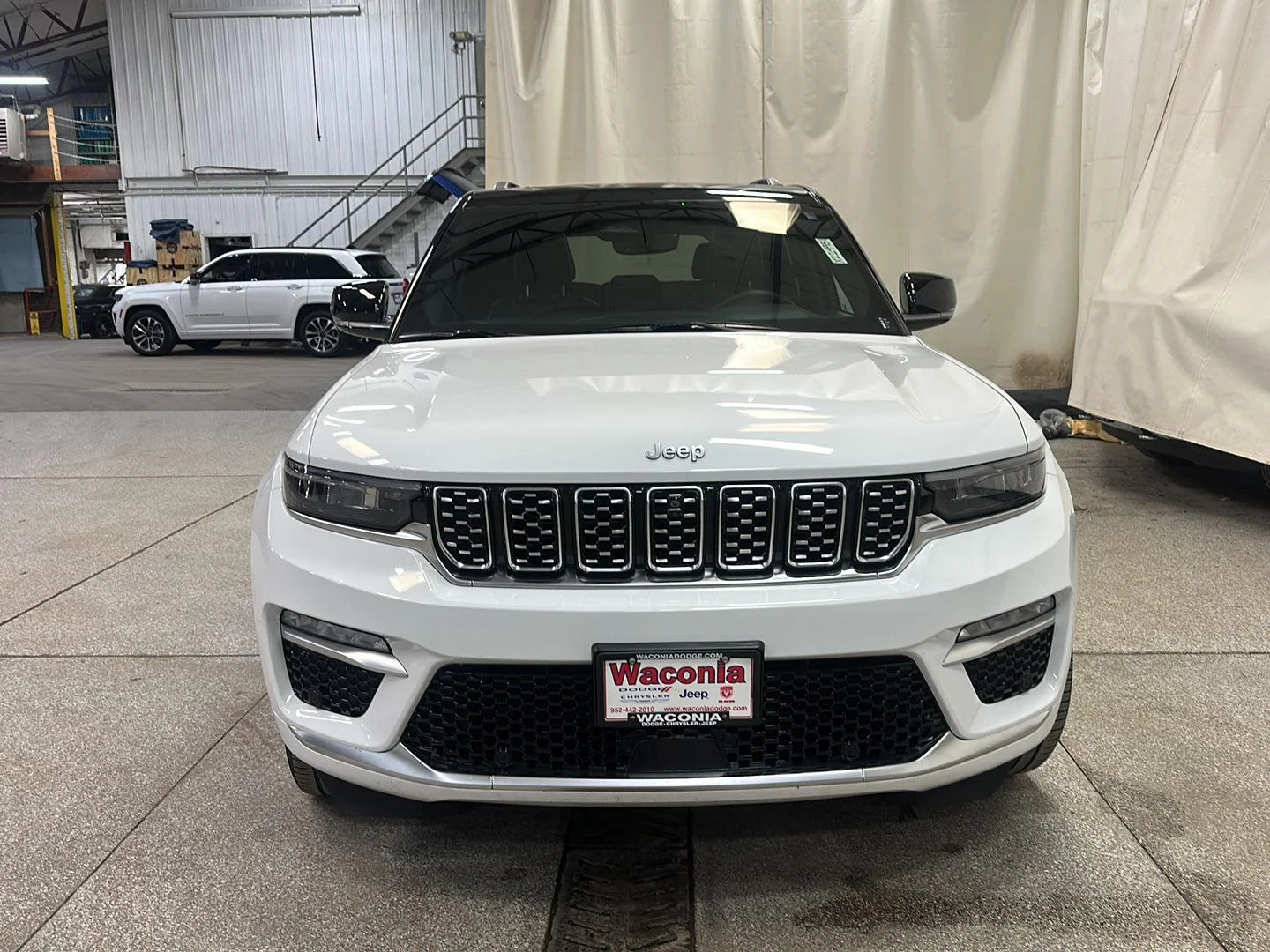 Used 2023 Bright White Clearcoat Jeep Summit image 8