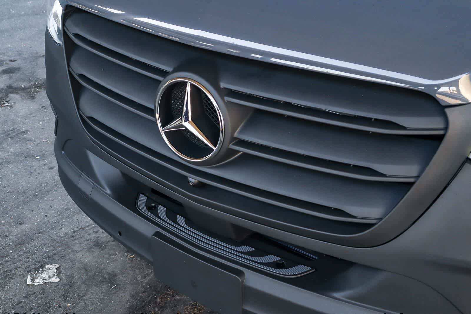 New 2026 Graphite Gray Mercedes-Benz Cargo 144WB High Roof AWD 2.0L I4 Diesel Turbo HO image 8