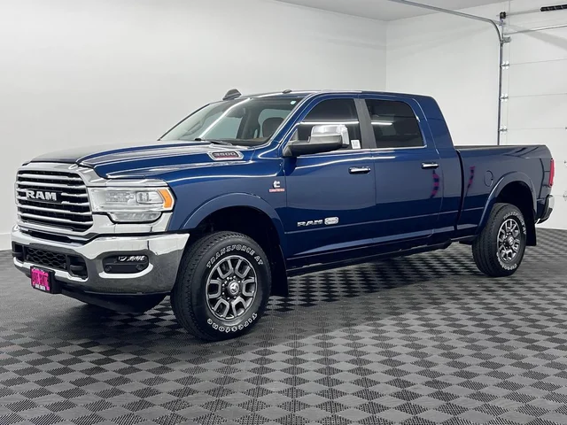 2022 Ram 3500 Limited Longhorn Mega Cab 4x4 64 Box