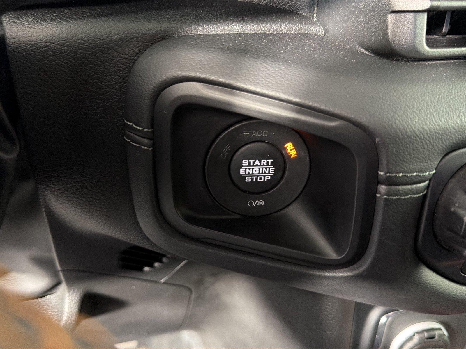 Used 2024 Anvil Clear Coat Jeep Mojave image 19