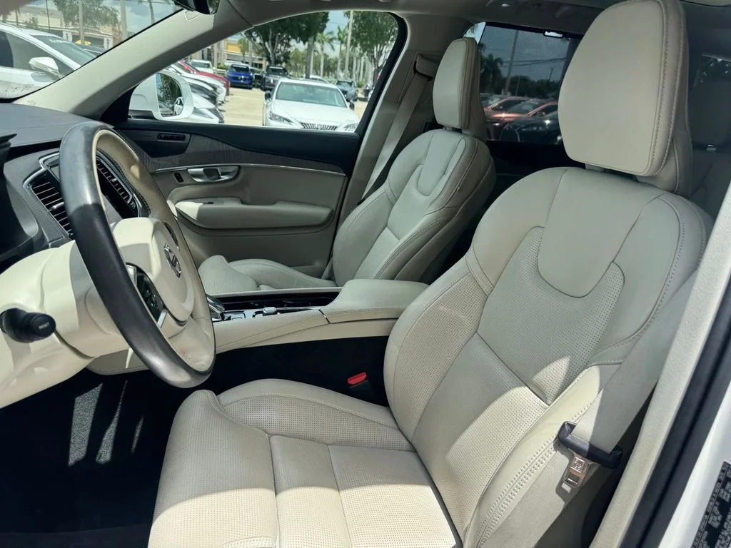 Used 2024 White Volvo Ultimate image 20