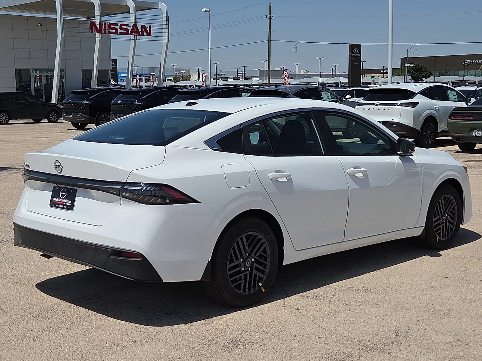 New 2026 QM1 Fresh Powd Nissan SV image 4