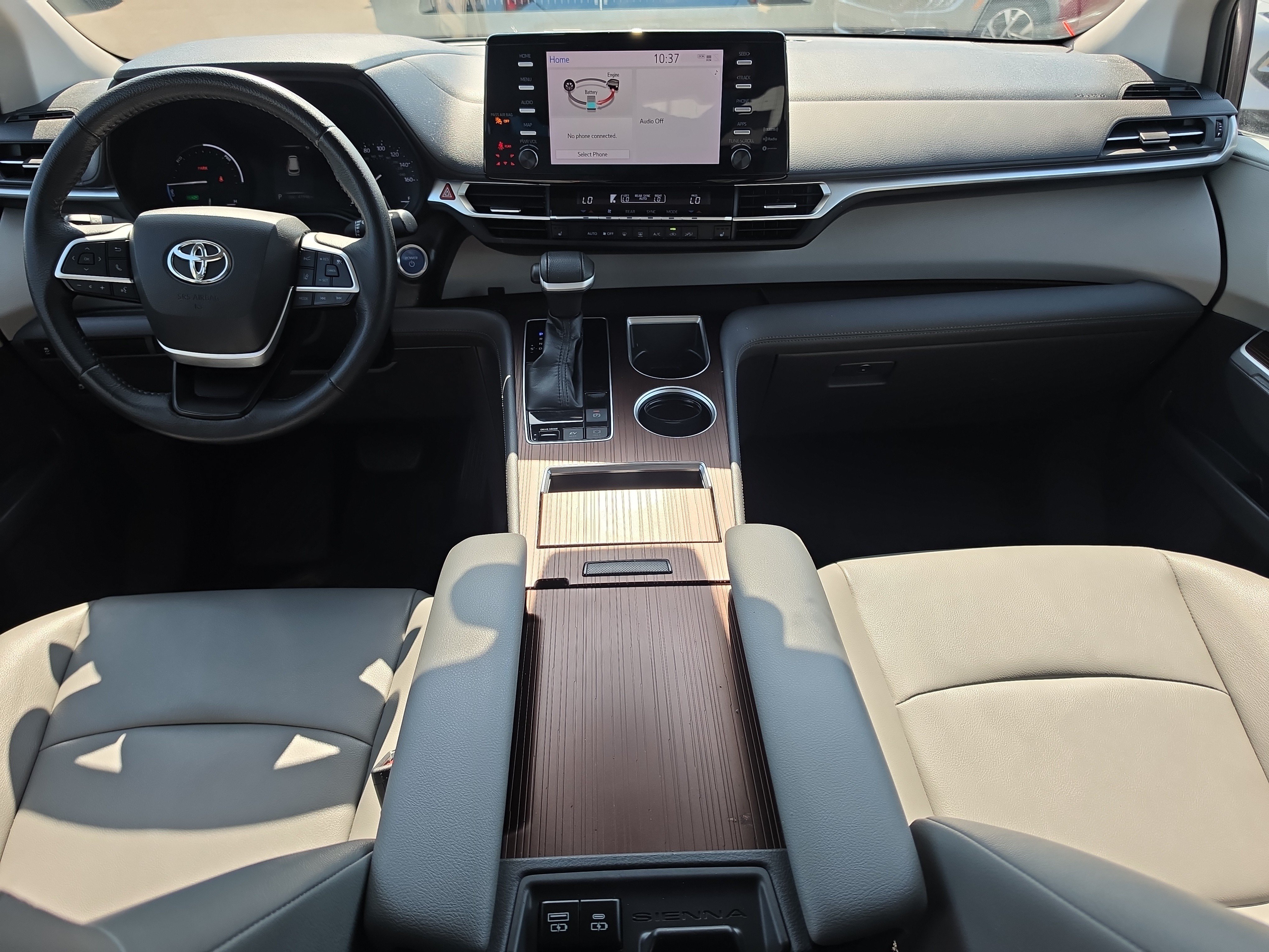 Used 2022 Sunset Bronze Mica Toyota XLE image 13
