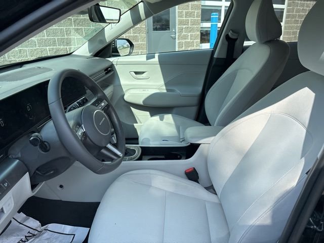 2025 Hyundai Kona SEL - Photo 11
