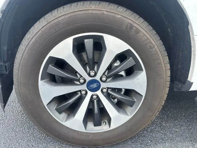 Used 2020 White Ford XL image 12