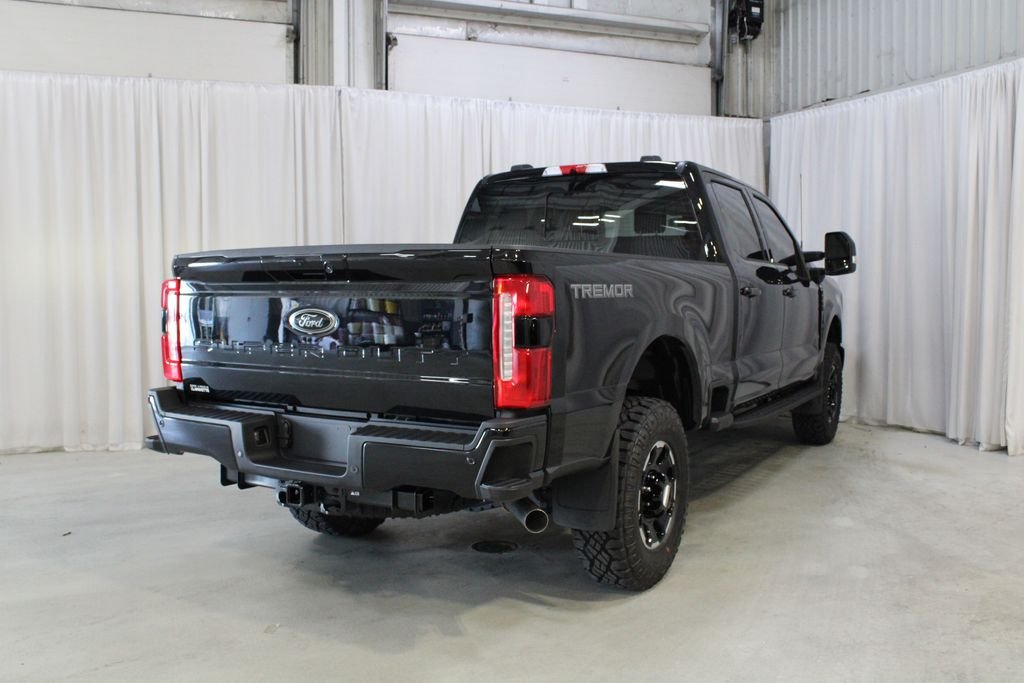 New 2026 Agate Black Metallic Ford XLT image 26
