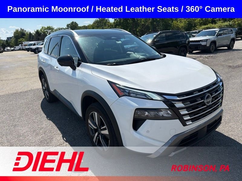 Used 2025 White Nissan SL image 4