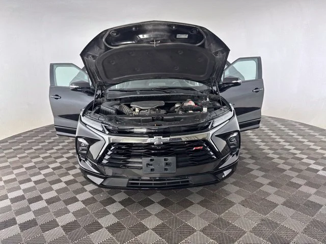 Used 2023 Black Chevrolet RS image 11