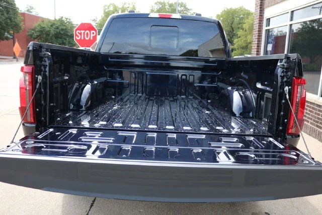 New 2026 Antimatter Blue Metallic Ford XLT image 41