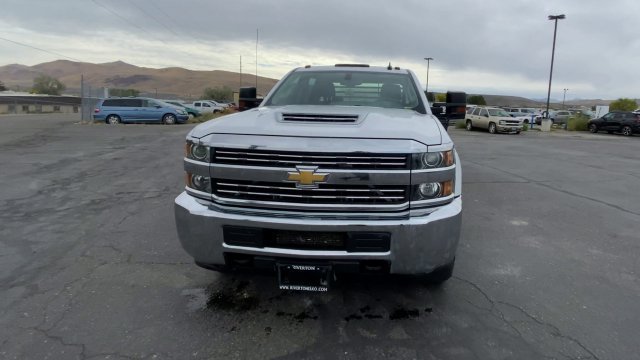 Used 2017 SUMMIT WHITE Chevrolet Work Truck image 3