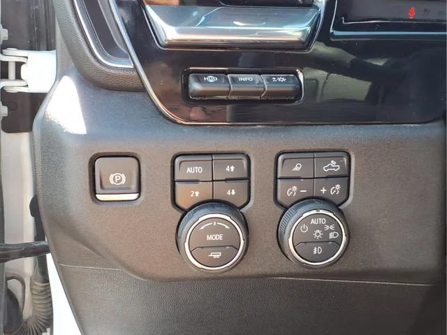 Used 2025 Summit White Chevrolet LTZ image 17