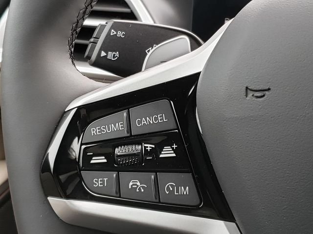 2026 BMW 3 Series 330i - Photo 22
