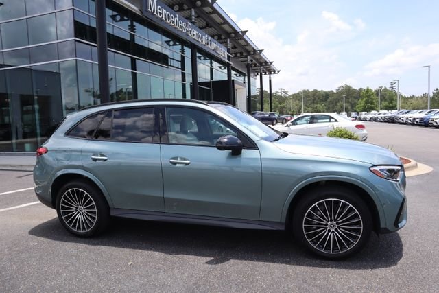 Certified Used 2026 Verde Silver Metallic Mercedes-Benz GLC 300 image 2