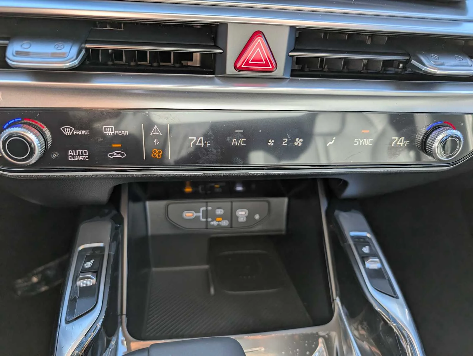 2026 Kia Sorento EX - Photo 25