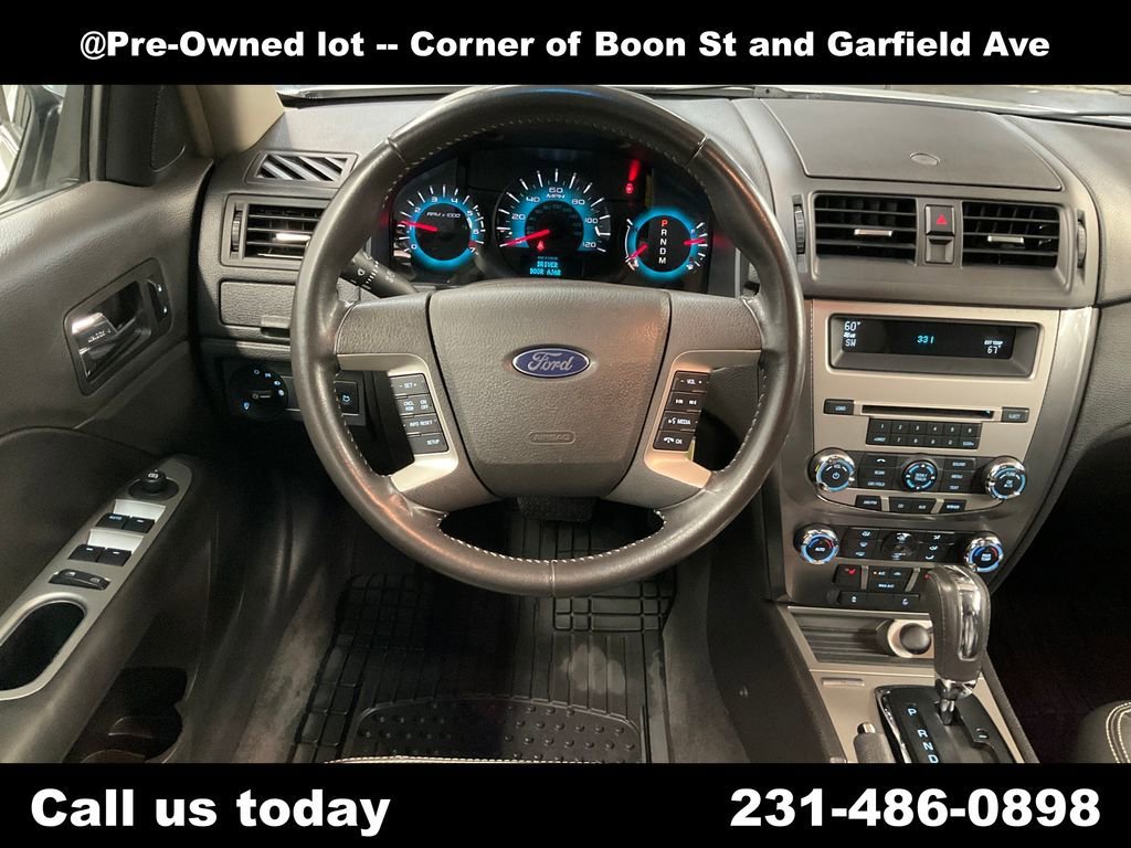 Used 2010  Ford SEL image 17