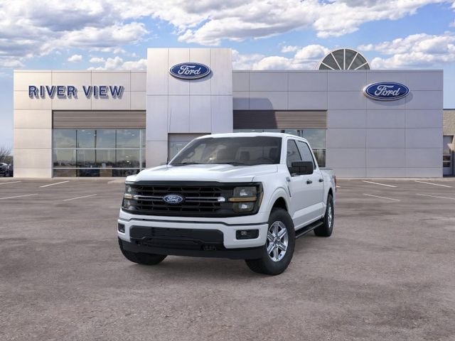 New 2026 Oxford White Ford XLT image 2