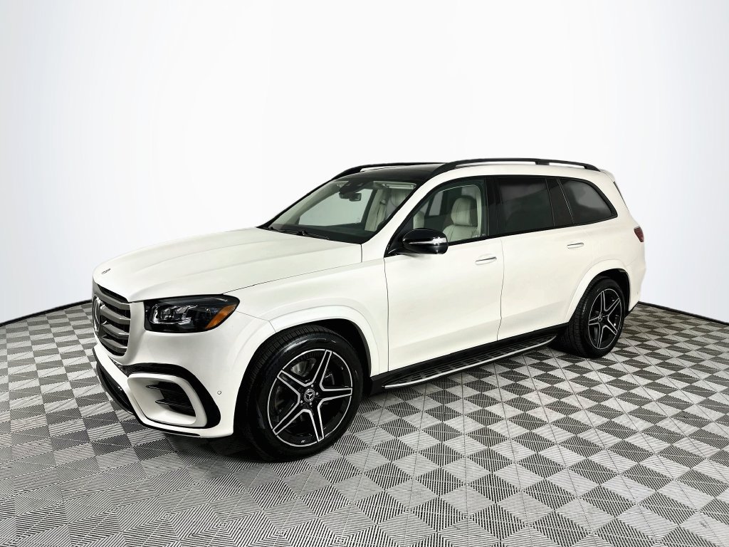 Certified Used 2024  Mercedes-Benz GLS 450 image 3