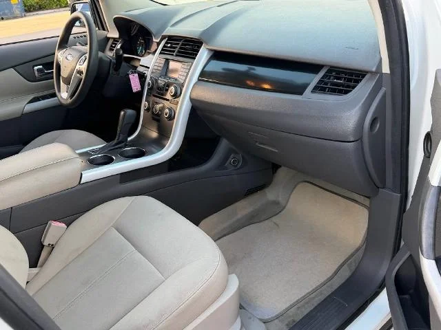 Used 2011 White Suede Ford SE image 40