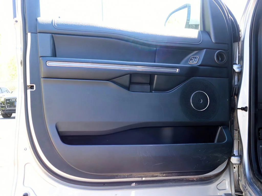 2021 Ford Expedition XLT - Photo 11
