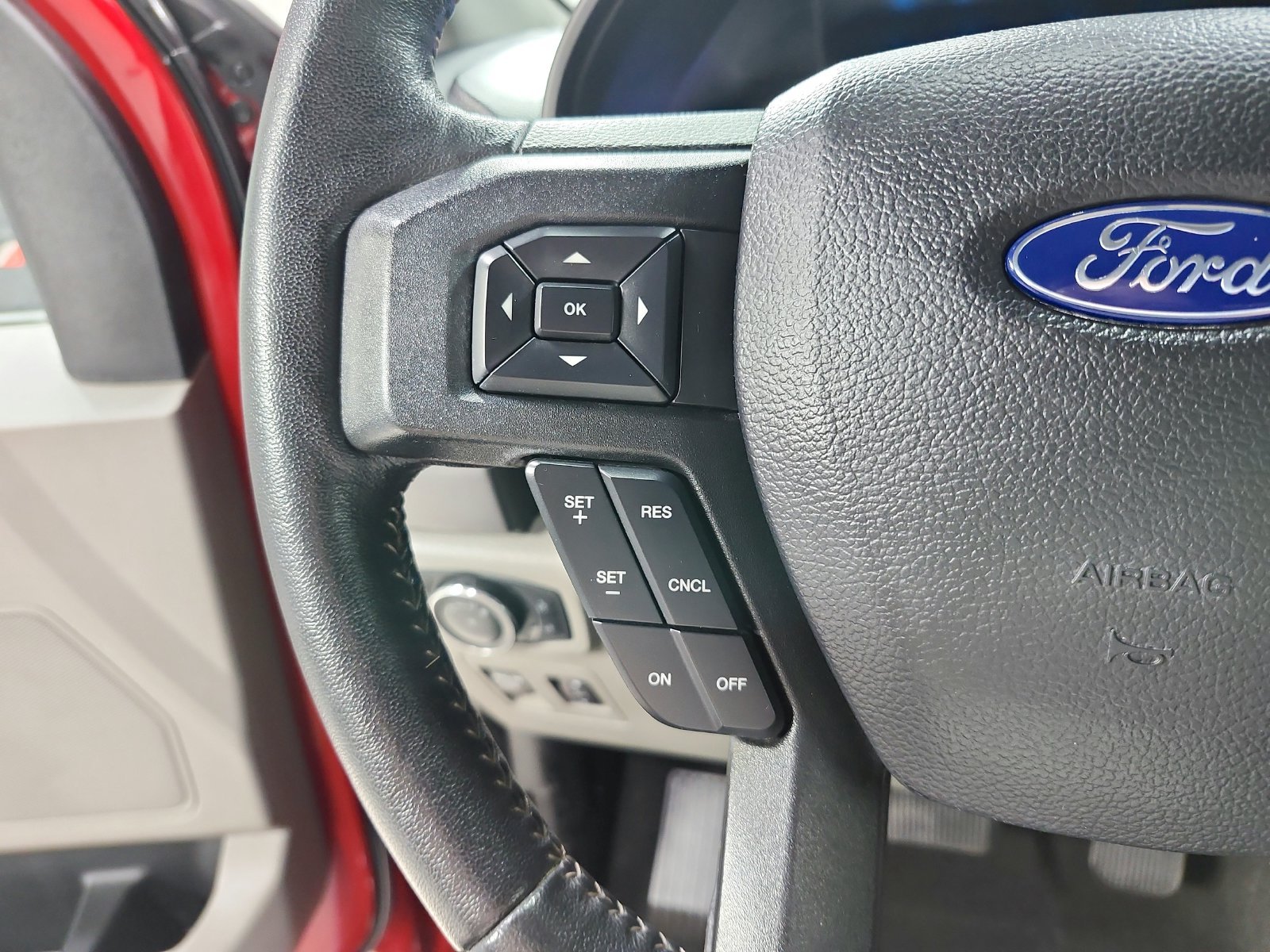 Used 2020 Red Ford XLT image 23