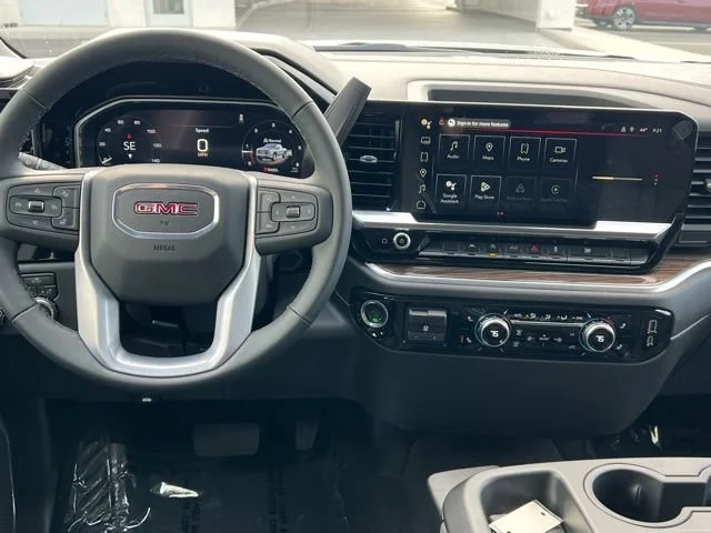 New 2026 Sterling Metallic GMC Elevation image 15