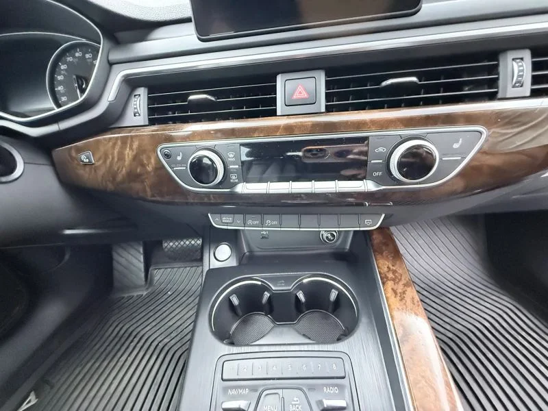 2019 Audi A4 Premium - Photo 17