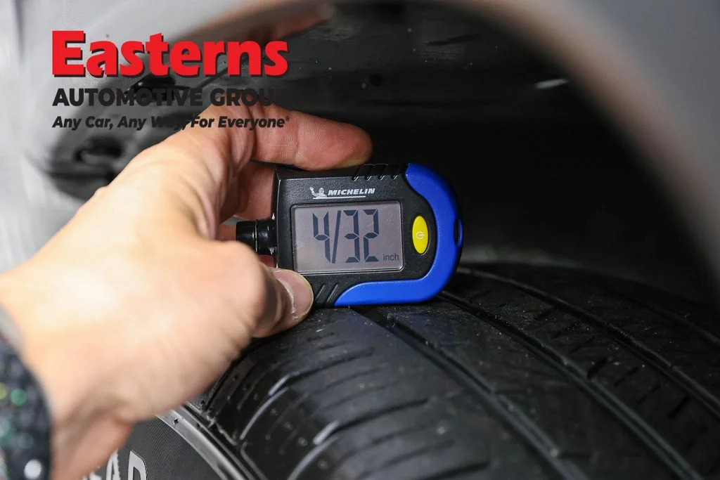 Used 2024  Jeep Latitude image 27