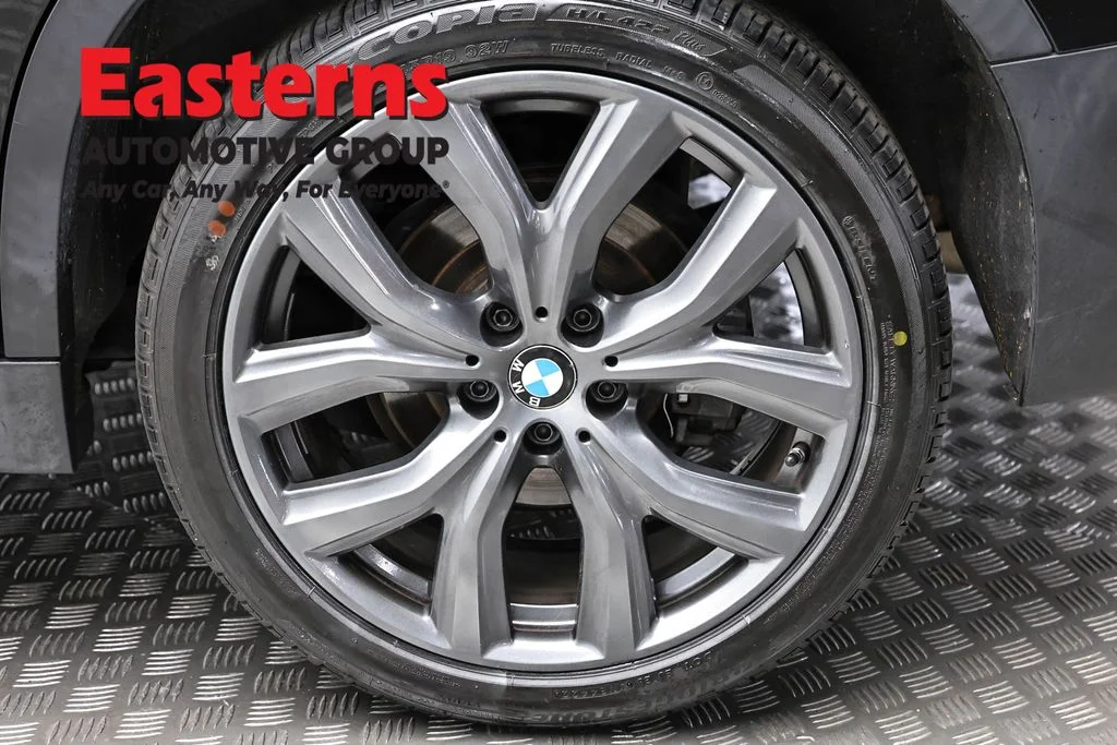 Used 2018 Black BMW xDrive28i image 8