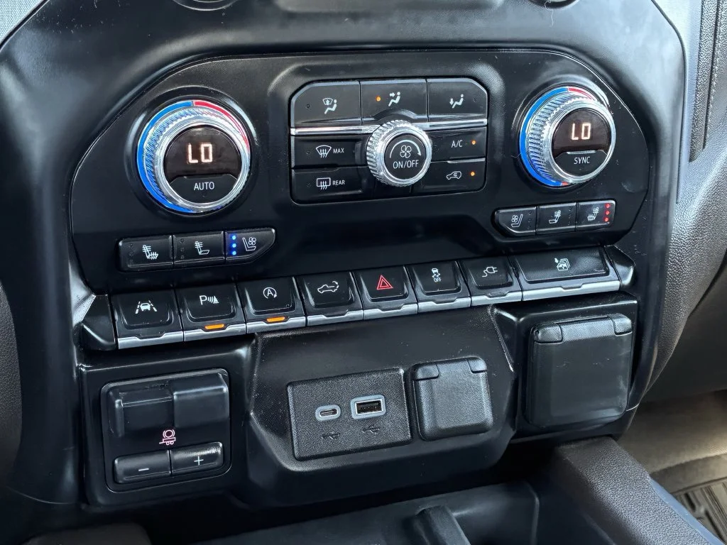 Used 2019 DARK SKY METALLIC GMC SLT image 34