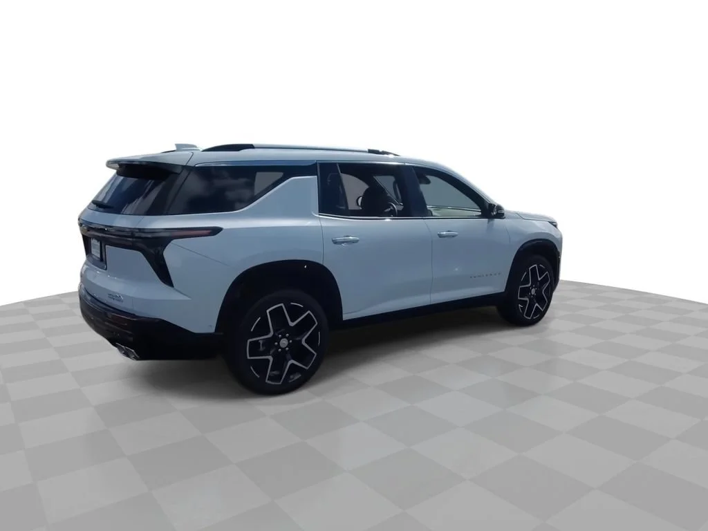 New 2026 Polar White Tricoat Chevrolet High Country image 9
